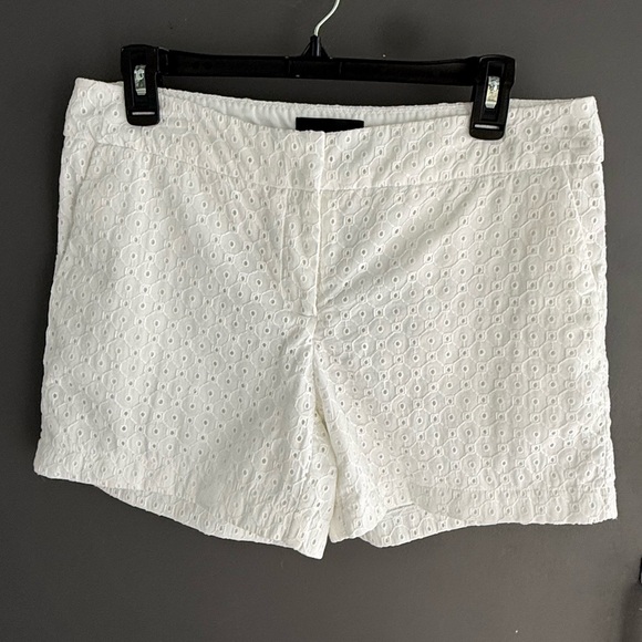 Cynthia Rowley White Cotton Eyelet Shorts size 8 Summer Chic - Picture 4 of 13